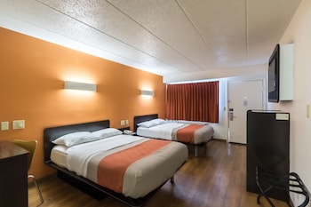 Standard Room, 2 Double Beds, Non Smoking