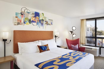 Room, 1 King Bed, Non Smoking
