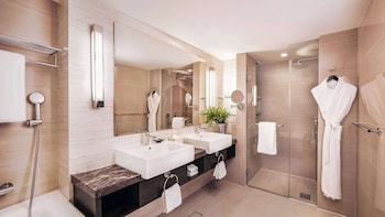 Club Suite (Corporate)