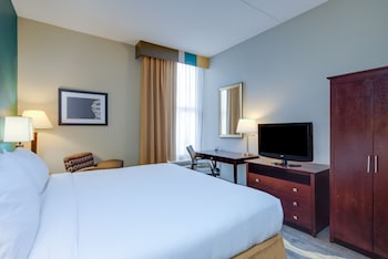 Standard Room, 1 King Bed, Accessible (Comm, Mobil, Roll-In Shower)