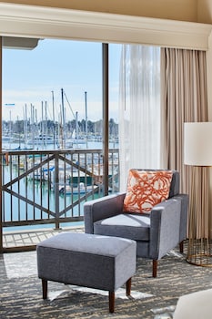 Room, 1 King Bed, Marina View