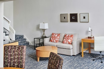 Suite, 1 King Bed, Non Smoking, Balcony