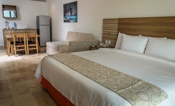 Family Studio, 1 King Bed with Sofa bed, Ocean View