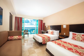 Club Room, 2 Double Beds, Balcony, Ocean View