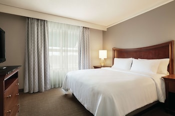 Suite, 1 King Bed with Sofa bed, Non Smoking
