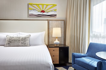 Room, 1 King Bed (Cool)