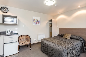 Standard Room, 1 Queen Bed, Non Smoking