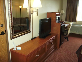 Deluxe Room, 2 Queen Beds, Non Smoking