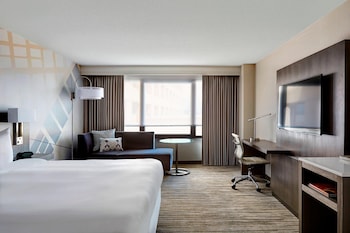 Club Room, 1 King Bed