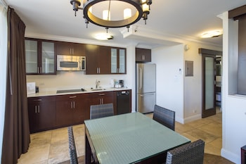 Condo, 1 Bedroom, Partial Ocean View
