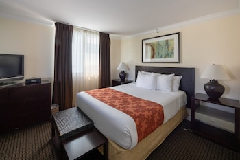 Condo, 2 Bedrooms, City View