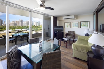 Condo, 2 Bedrooms, City View