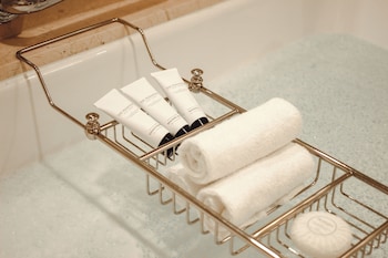 Premier Suite (Junior)