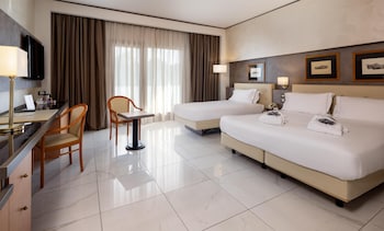 Comfort Room, Multiple Beds, Non Smoking (Comfort Plus)
