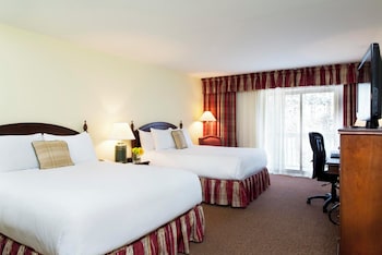 Room, 2 Queen Beds, Resort View (Pavilion)