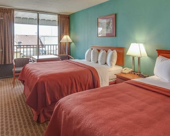 Standard Room, 2 Queen Beds, Non Smoking