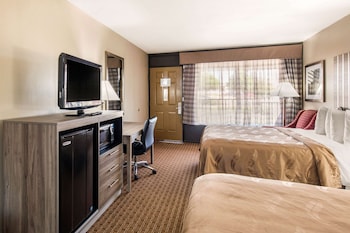 Standard Room, 2 Queen Beds, Non Smoking