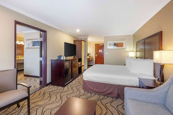 Suite, Multiple Beds, Non Smoking