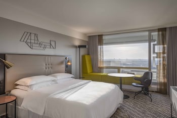 Superior Room, 1 King Bed