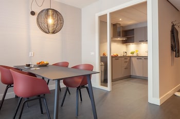 Apartment, 2 Twin Beds, Kitchen