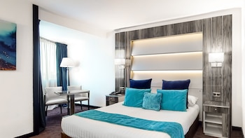 Prestige Room