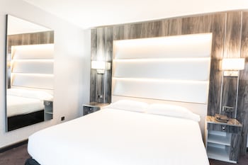 Prestige Room