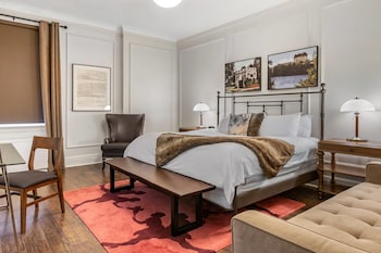 Standard Room, 1 King Bed, Non Smoking