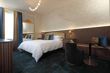 Room, 1 King Bed, Non Smoking