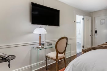 Standard Room, 1 Queen Bed, Non Smoking