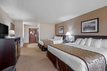 Standard Room, Multiple Beds, Non Smoking, Refrigerator & Microwave (Oversized Room)