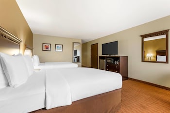 Standard Room, 2 Queen Beds, Non Smoking
