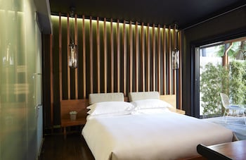 Suite (Cabana Building)