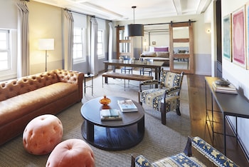 Suite (Roosevelt Suite)