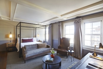Suite, 1 King Bed (Loft)