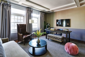 Suite, 1 King Bed (Loft)