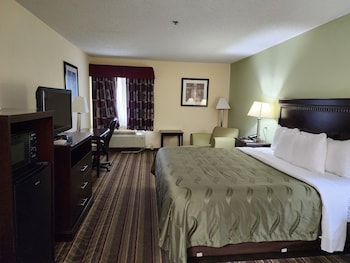 Suite, 1 King Bed, Jetted Tub