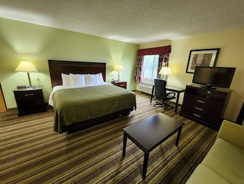 Suite, 1 King Bed, Jetted Tub