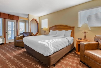 1 King Bed, Suite, Spa Bath, Nonsmoking