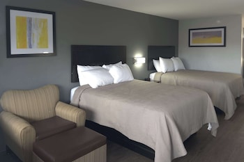 Standard Room, 2 Queen Beds, Non Smoking