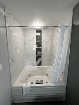 Suite, 1 King Bed, Non Smoking