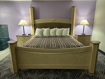 Deluxe Suite, 1 King Bed, Non Smoking
