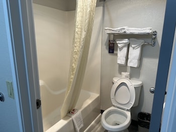 Room, 2 Queen Beds, Non Smoking (Pet Friendly)