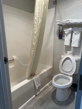 Room, 2 Queen Beds, Non Smoking (Pet Friendly)