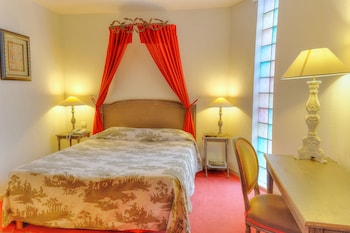 Junior Suite, Multiple Beds, Non Smoking, Pool View