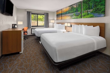 Room, 2 Queen Beds, Non Smoking