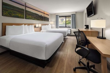 Room, 2 Queen Beds, Non Smoking