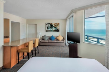 Studio, 1 King Bed, Non Smoking, Partial Ocean View (Balcony)
