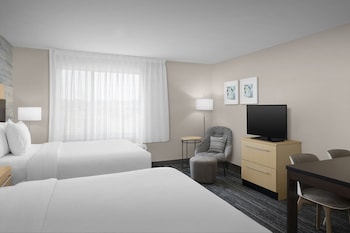 Standard Studio Suite, 2 Queen Beds (Mobility Accessible, Tub)