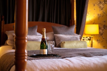 Superior Room, 1 Double Bed, Non Smoking (Four Poster Bed)