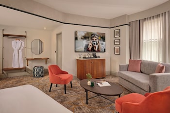 Family Room with Sofabed
